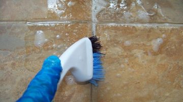 الخلطة الجبارة لتنظيف حوائط المطبخ من الدهون والشحوم العالقة بسهولة