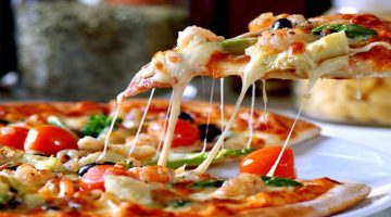 طريقة عمل البيتزا بأقل تكلفة وبمكونات بسيطة لطعم لا يقاوم